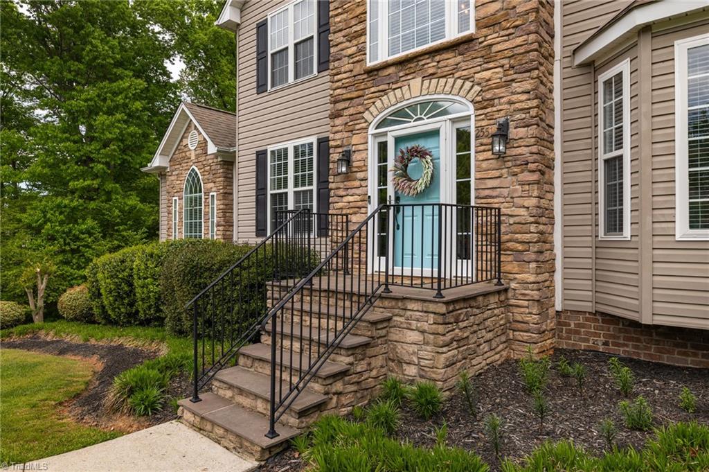 2551 King William Drive