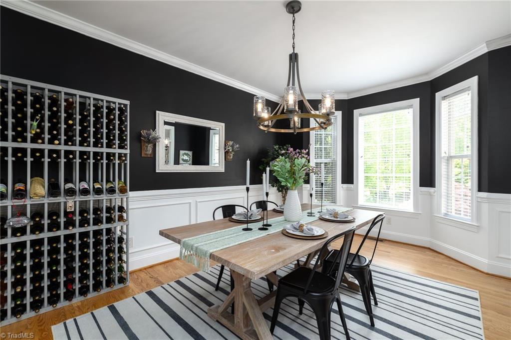 2551 King William Drive