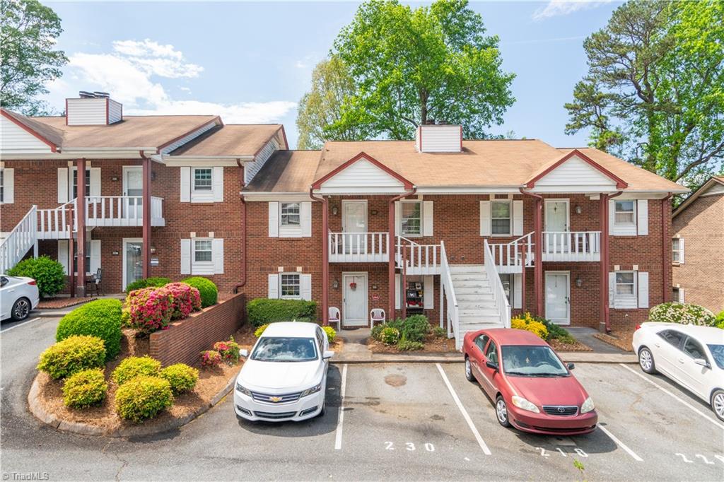230 Olde Vineyard Court