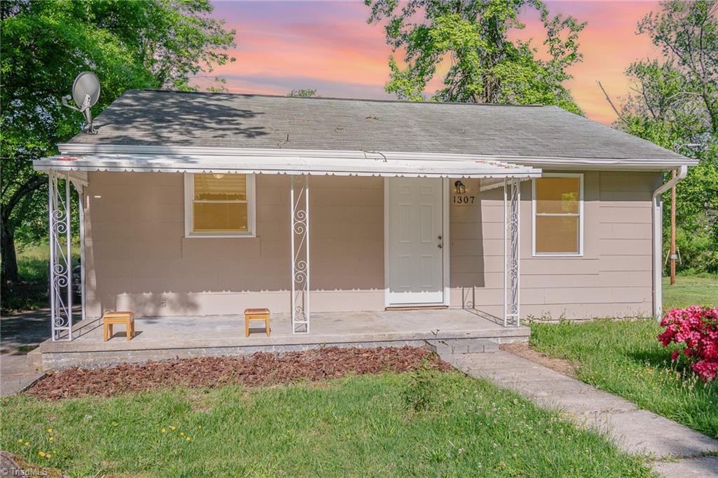 1307 Elmer Street