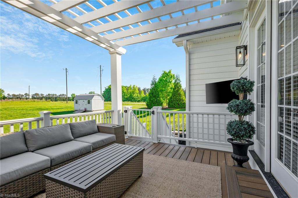 3800 Deerwood Acres Drive