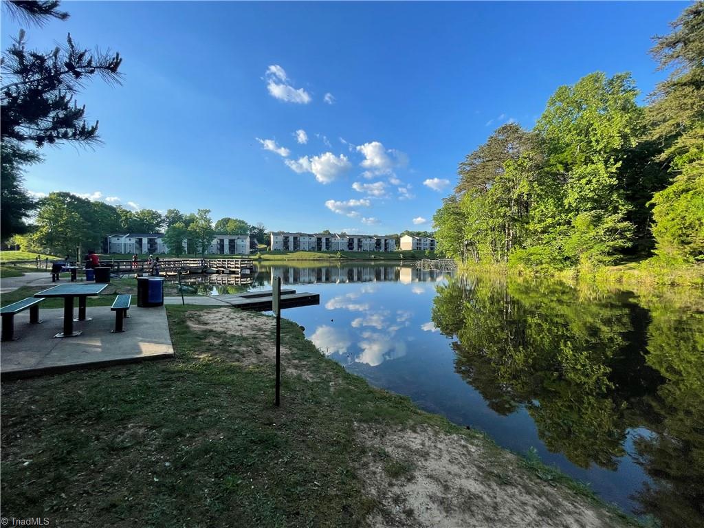 570 Brookside Court