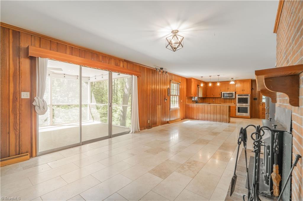 4464 Fernbrook Drive
