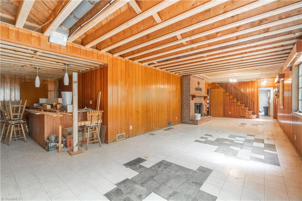 4464 Fernbrook Drive