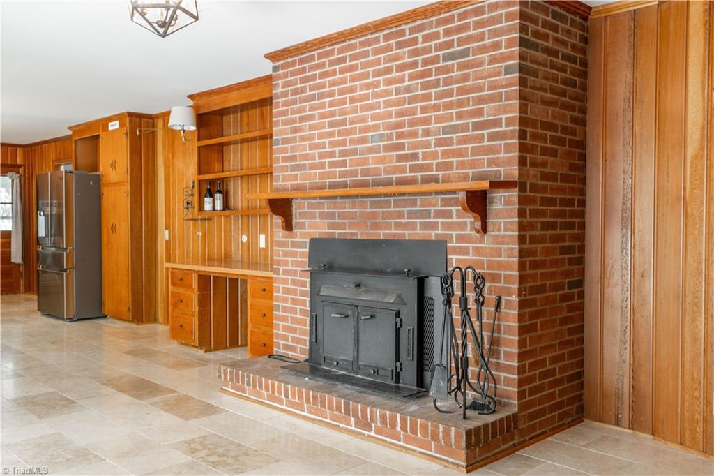 4464 Fernbrook Drive