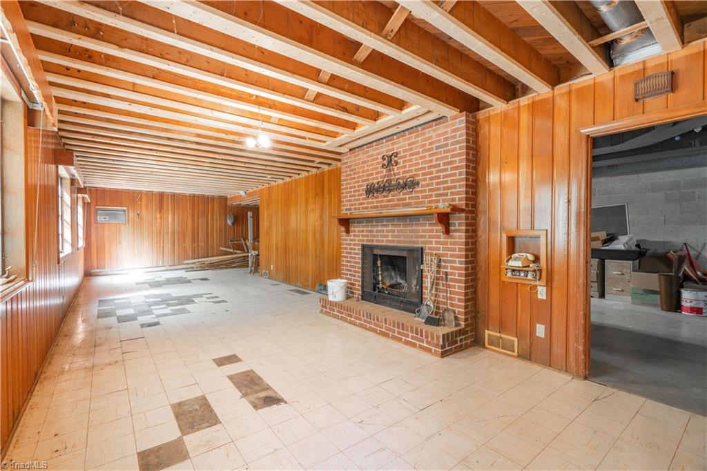 4464 Fernbrook Drive