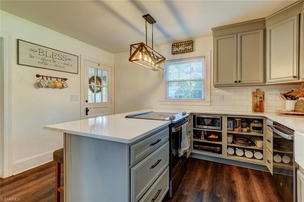 1310 Pinecrest Avenue