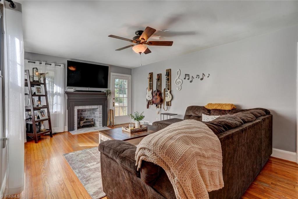 1310 Pinecrest Avenue