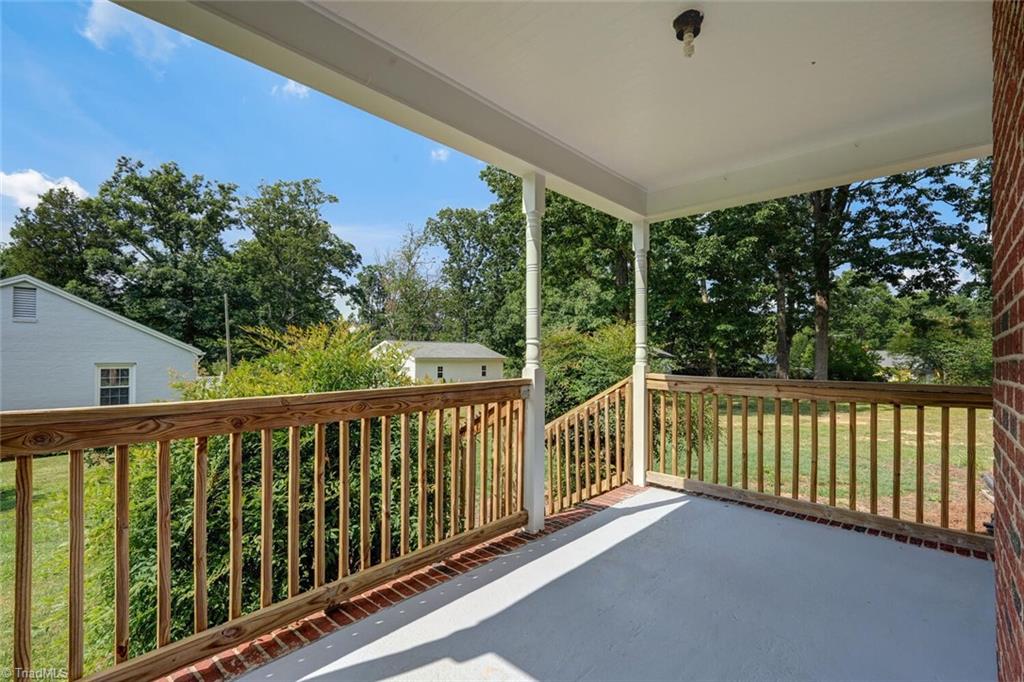 1310 Pinecrest Avenue