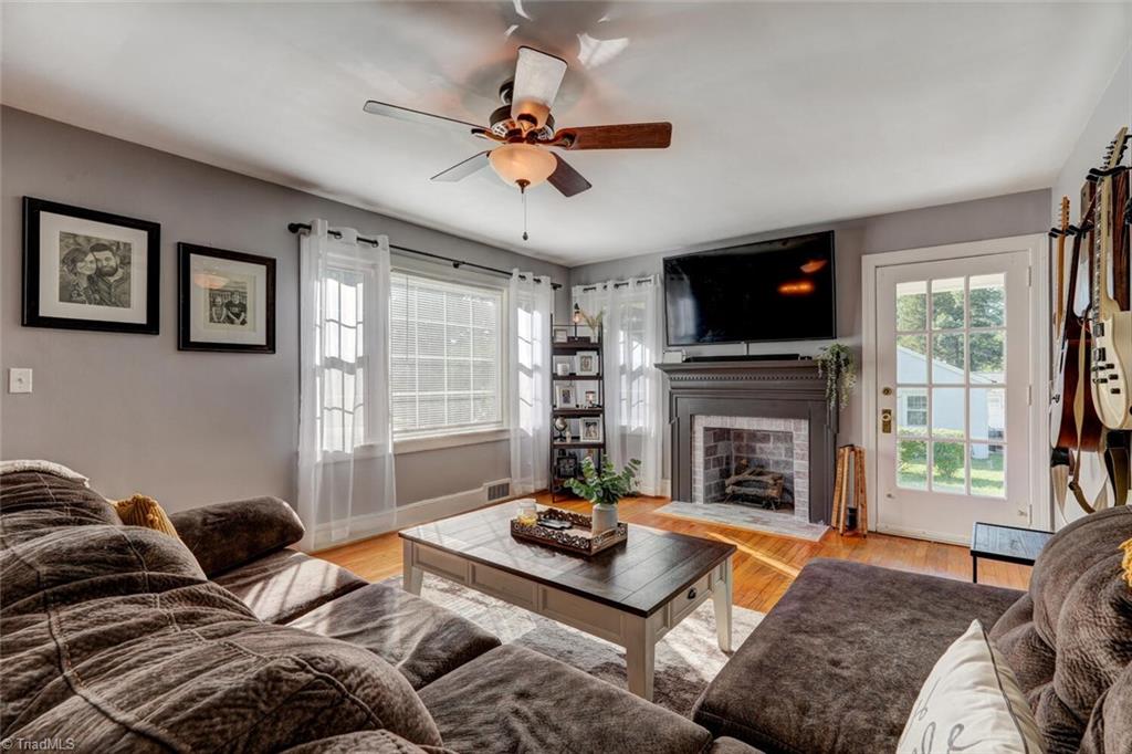 1310 Pinecrest Avenue