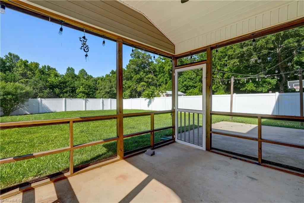1402 Copper Circle