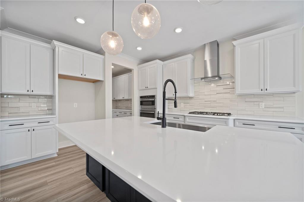 7903 Michaelis Street