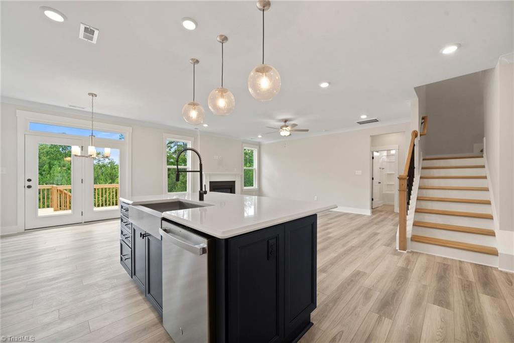 7903 Michaelis Street