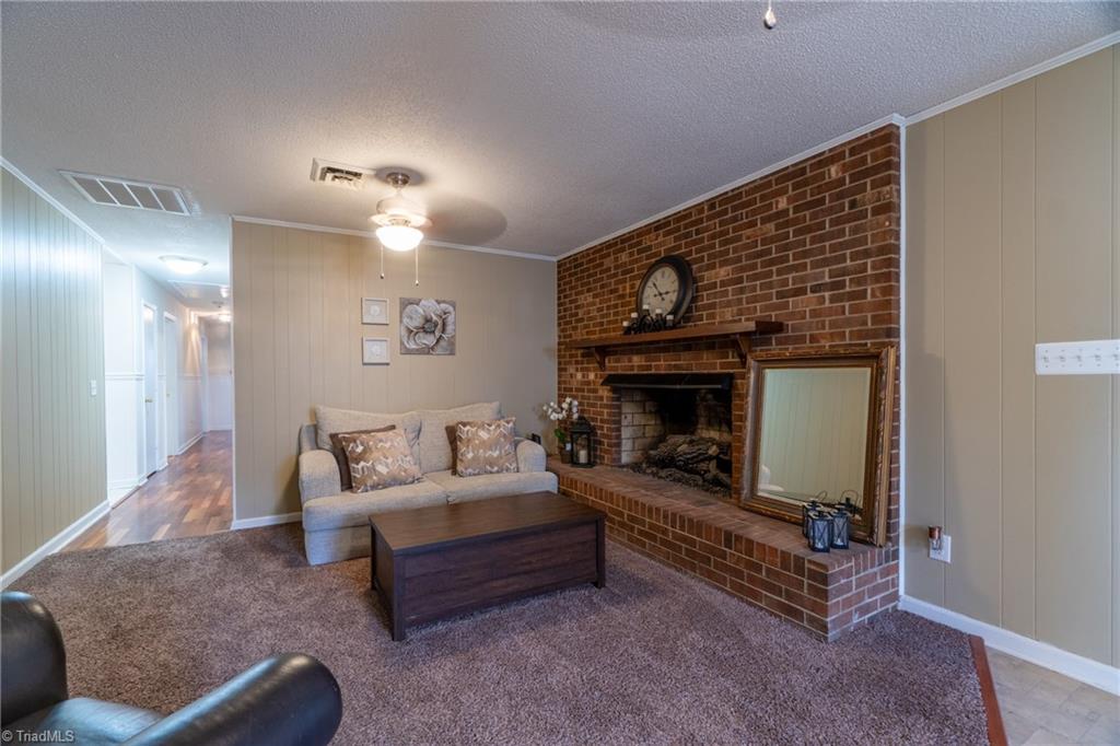 7105 Wincrest Drive