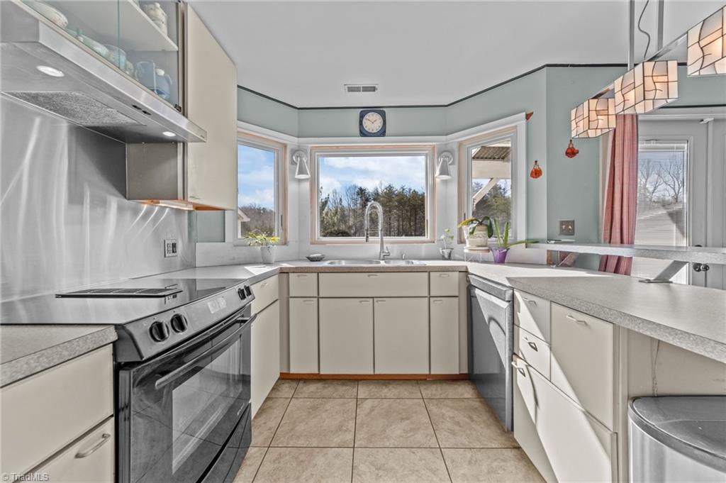 6104 Pintail Court