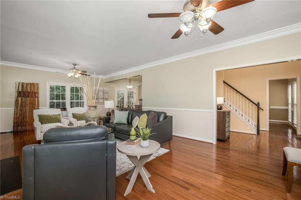 2418 Regents Park Lane