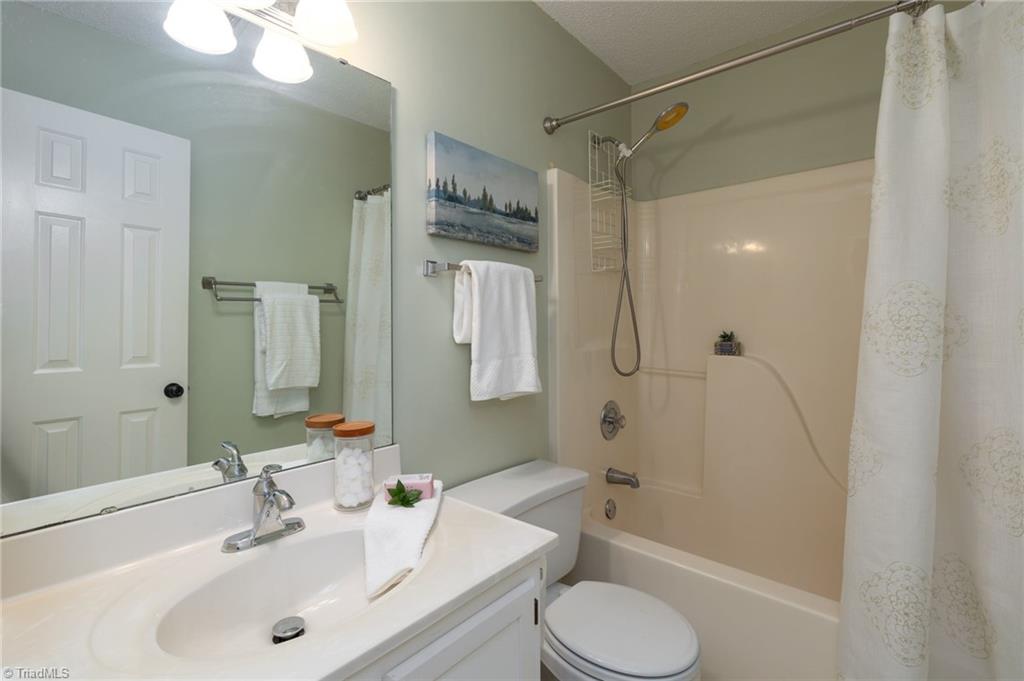 2418 Regents Park Lane