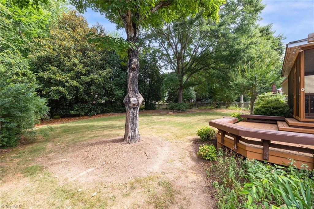 2418 Regents Park Lane