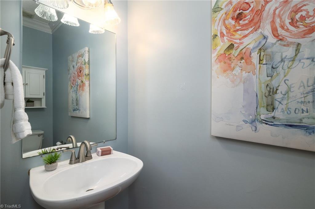 2418 Regents Park Lane