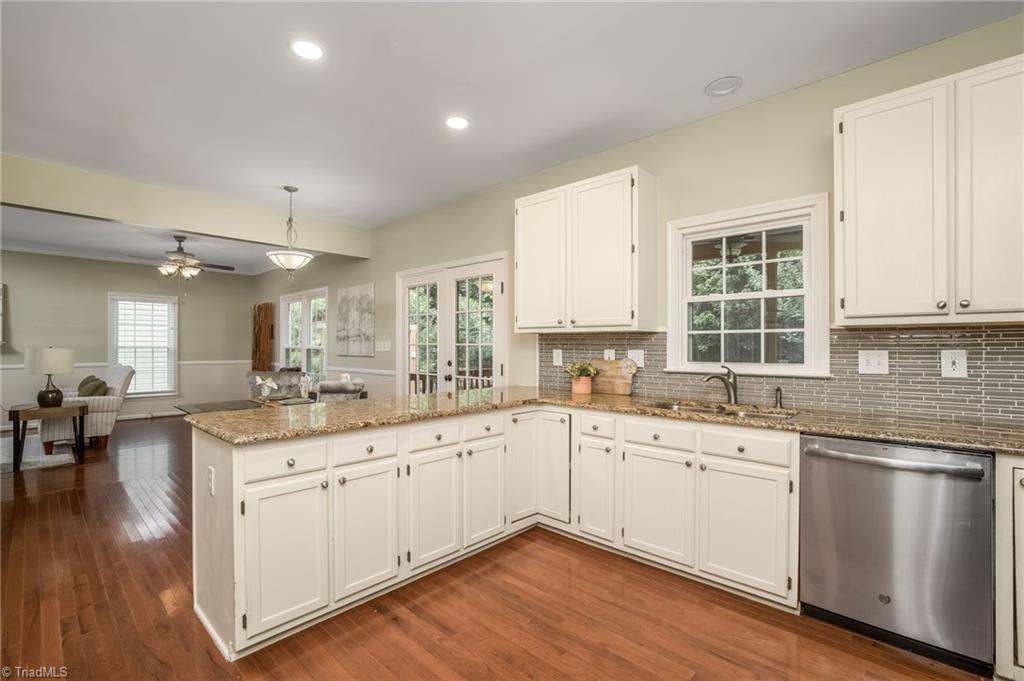 2418 Regents Park Lane