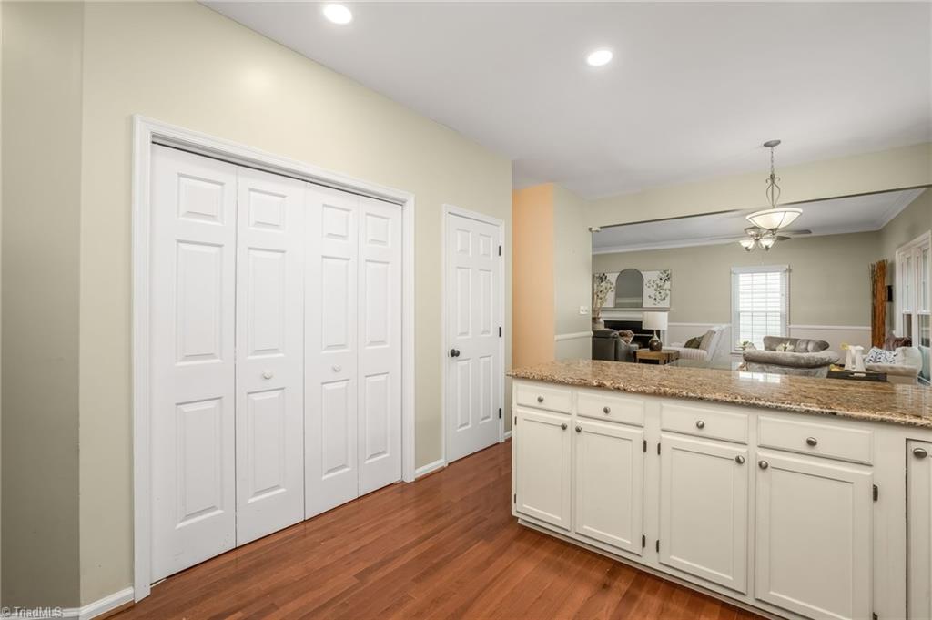 2418 Regents Park Lane