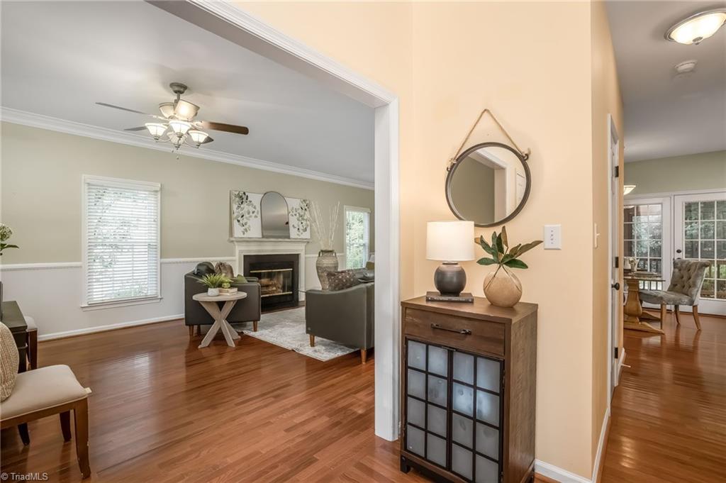 2418 Regents Park Lane