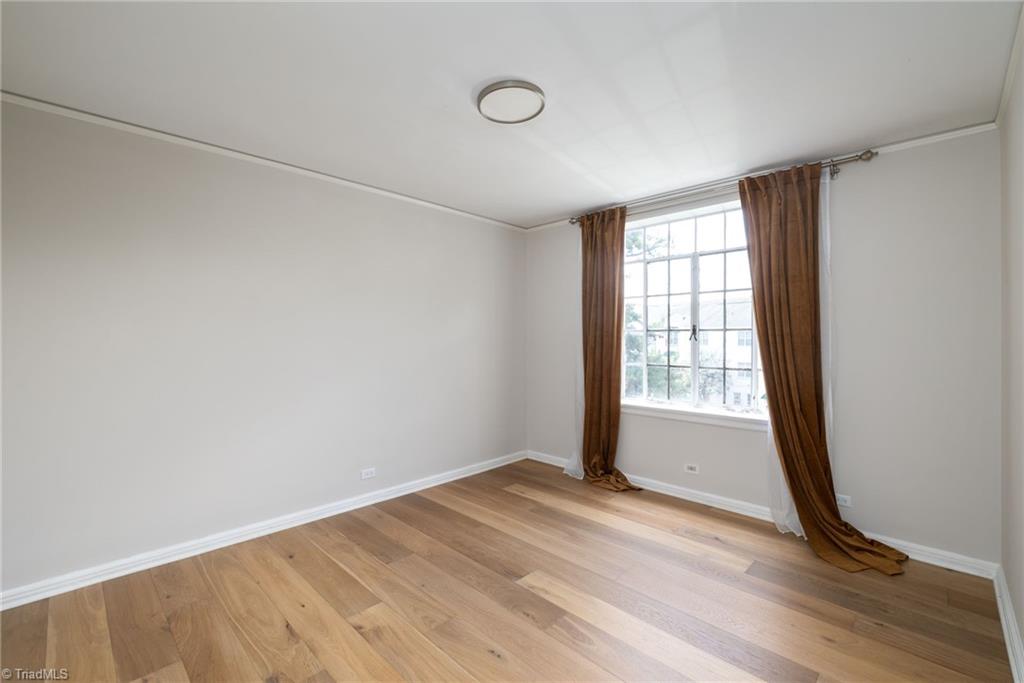 1700 N Elm Street # N5