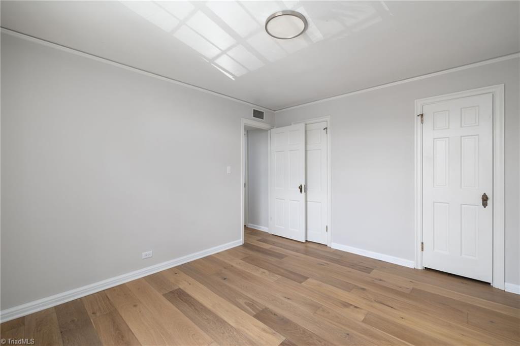 1700 N Elm Street # N5