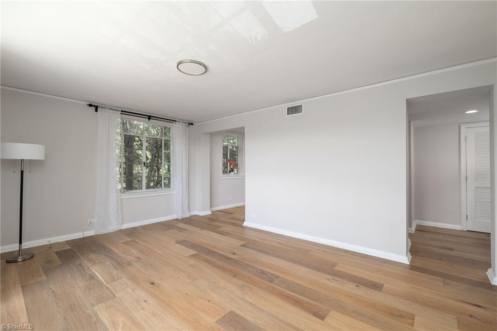 1700 N Elm Street # N5