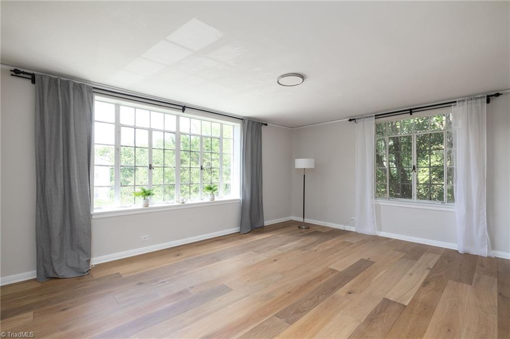 1700 N Elm Street # N5