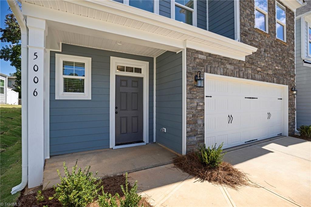 5006 Moonlight Ridge Drive