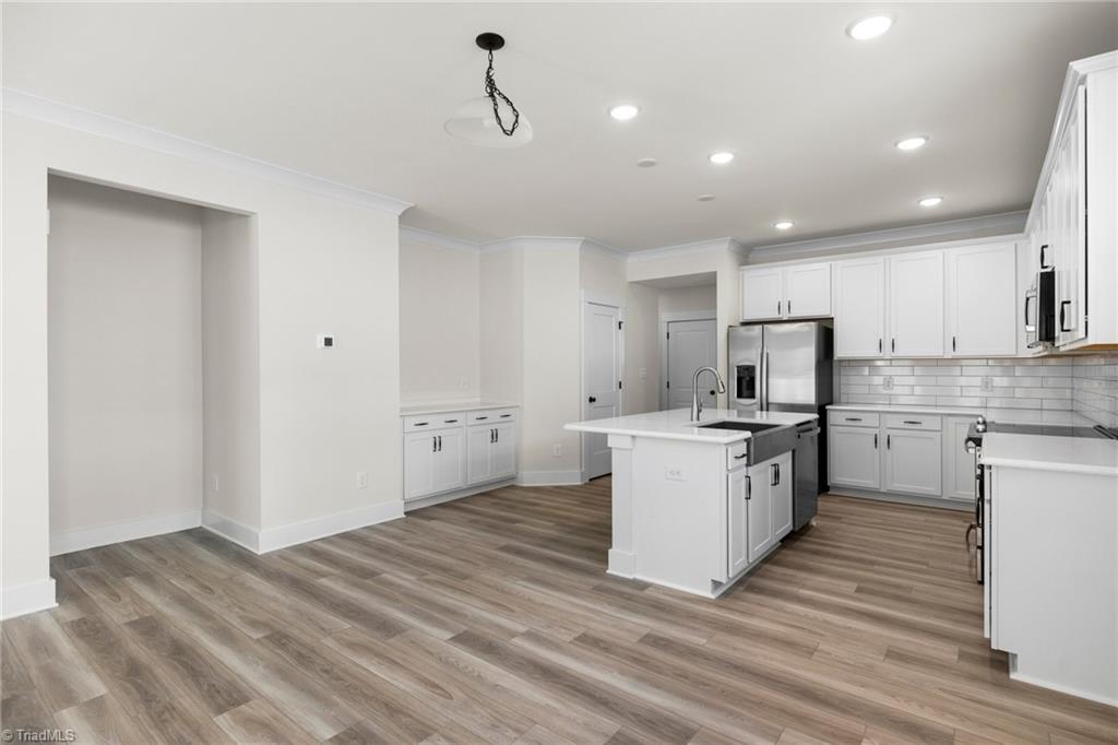 5006 Moonlight Ridge Drive
