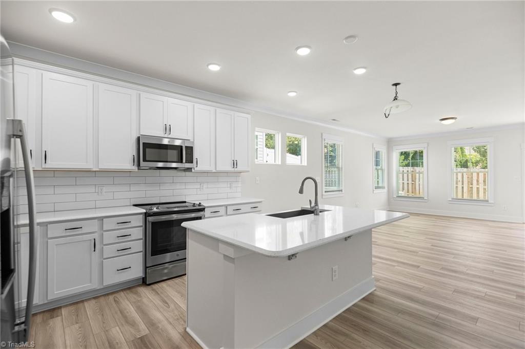 5006 Moonlight Ridge Drive