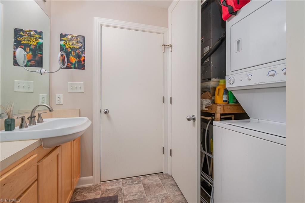 411 W Washington Street # 306