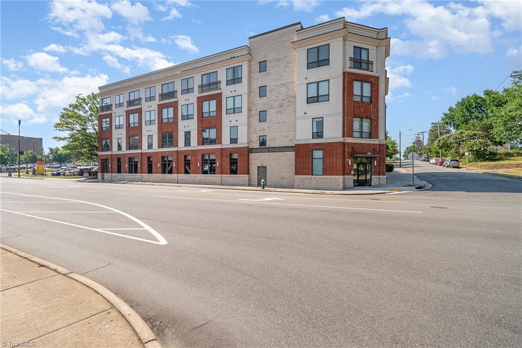 411 W Washington Street # 306