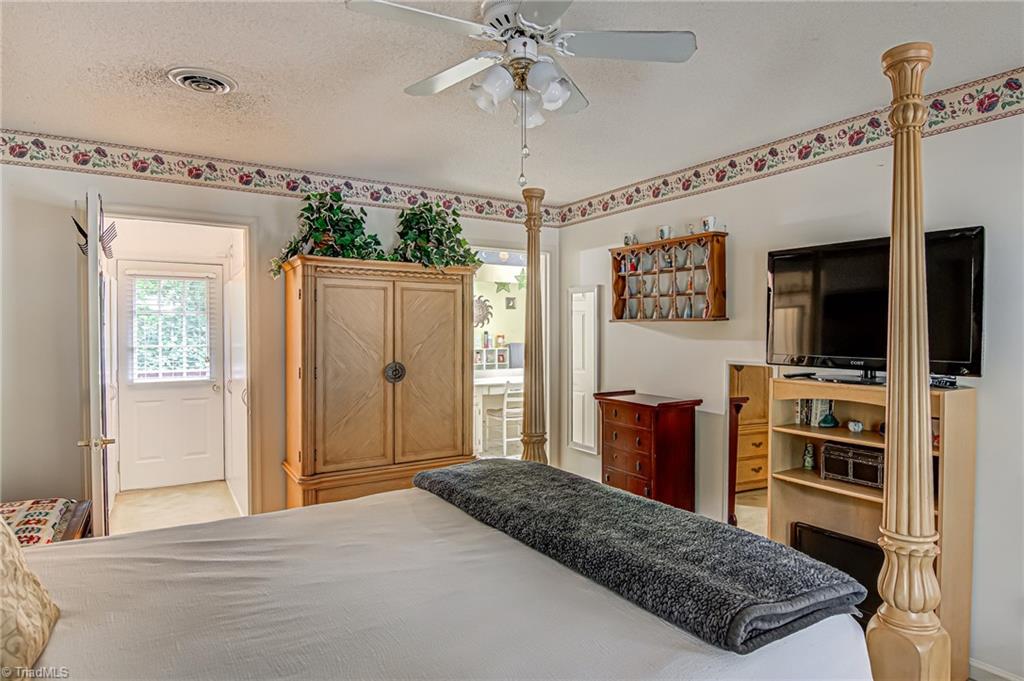 1100 New Hampshire Drive