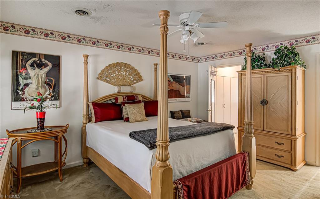 1100 New Hampshire Drive