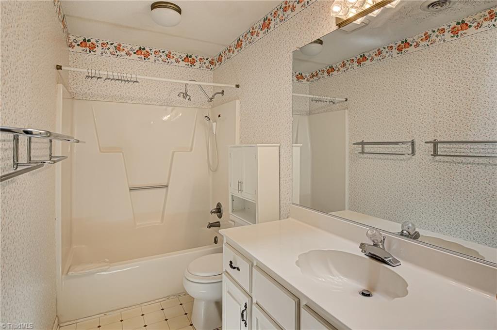 1100 New Hampshire Drive