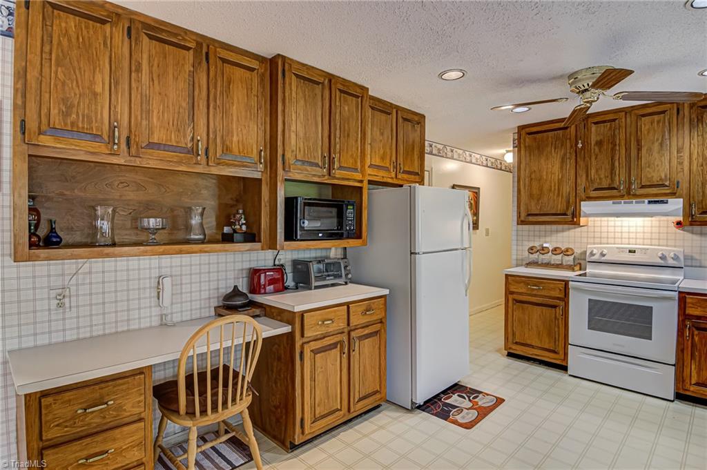 1100 New Hampshire Drive