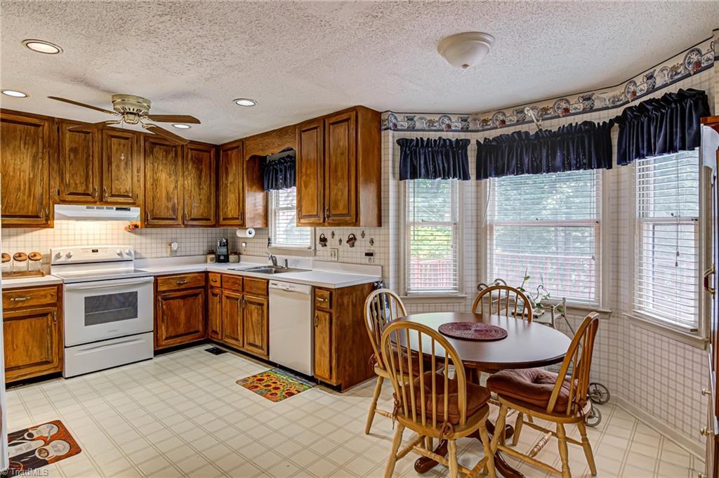 1100 New Hampshire Drive