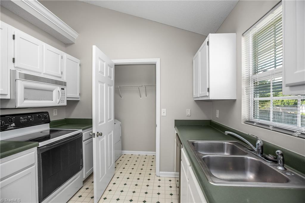 2459 Shadow Valley Road