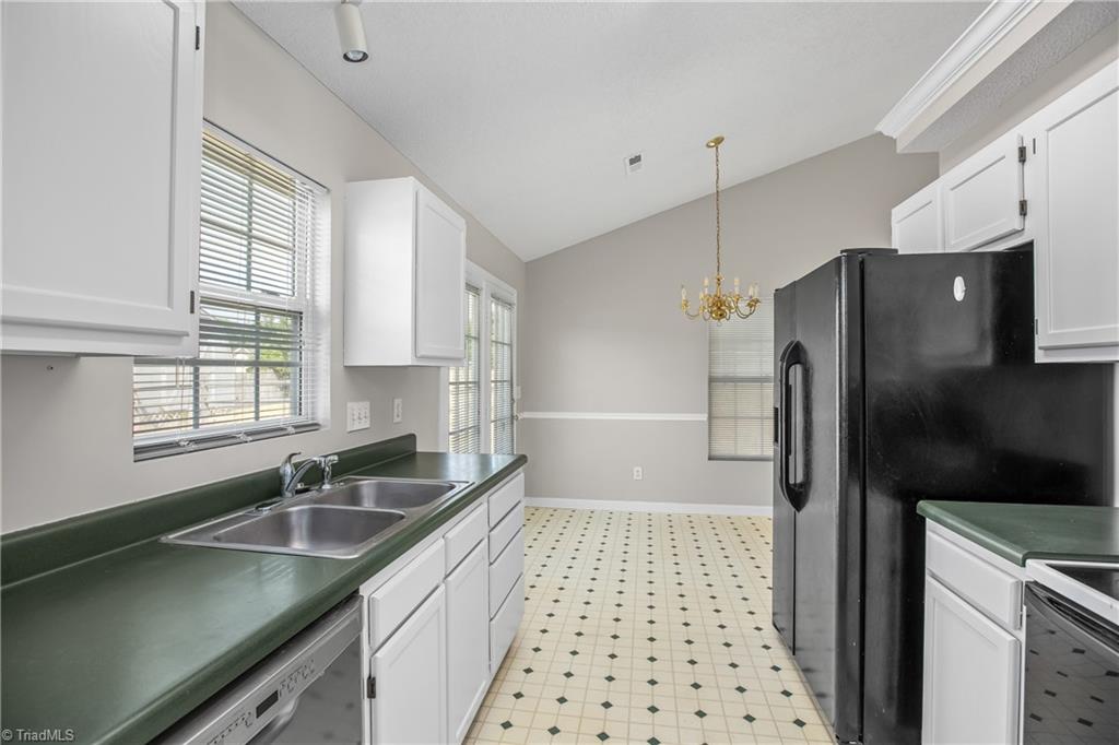 2459 Shadow Valley Road