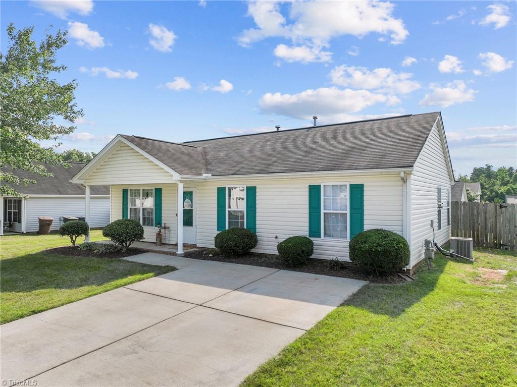 4111 Flowering Path Lane