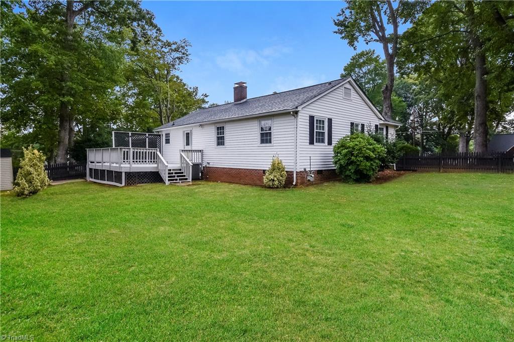 706 Woodcrest Drive, Winston-Salem