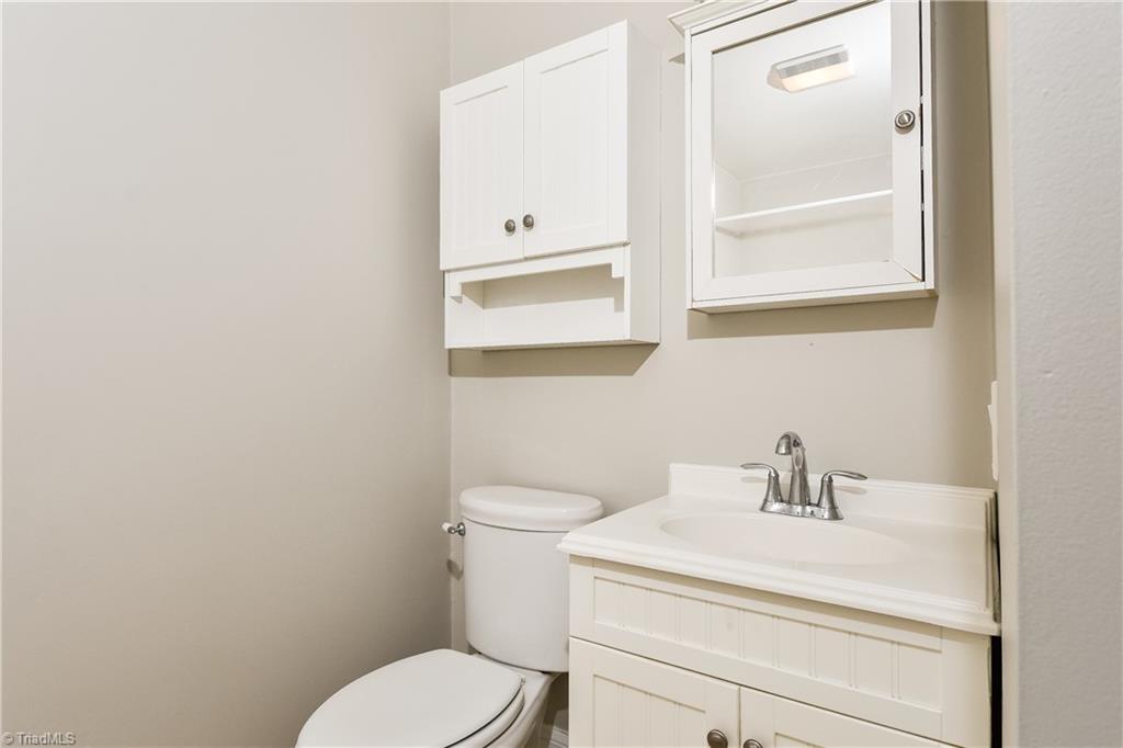 706 Woodcrest Drive, Winston-Salem