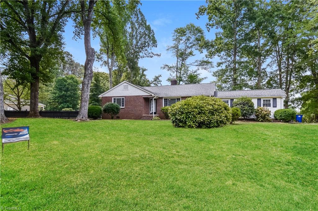 706 Woodcrest Drive, Winston-Salem
