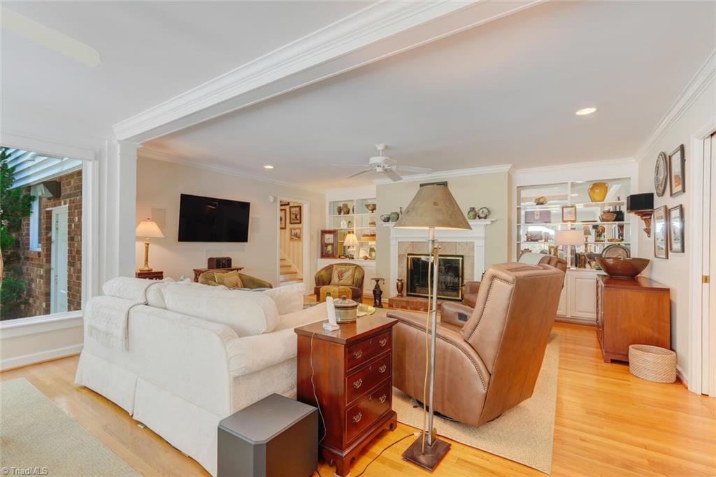 711 Pebble Drive