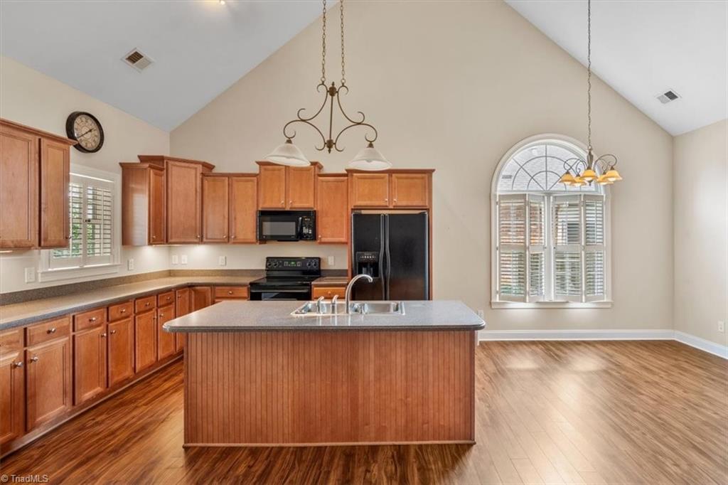 5839 Kenville Green Circle