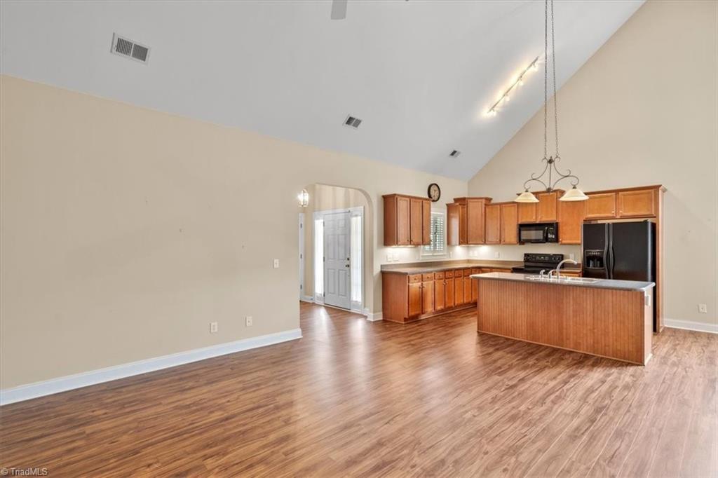 5839 Kenville Green Circle