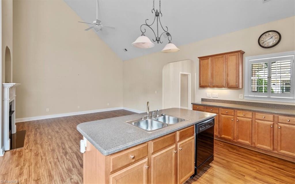 5839 Kenville Green Circle